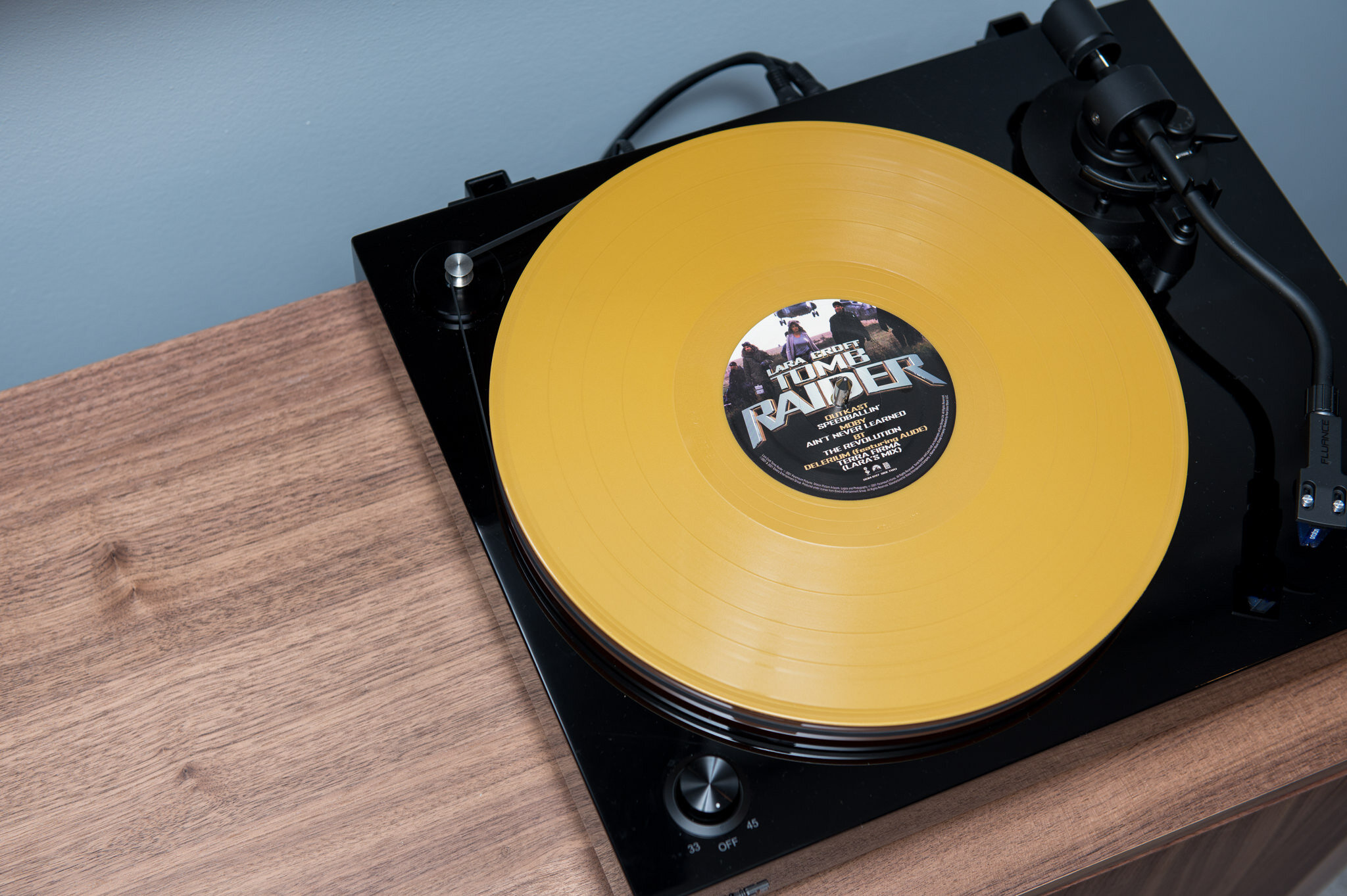 洋楽 V.A. / TOMB RAIDER [RSD 2021 Gold Vinyl] RSD - Lara Croft: Tomb Raider Vinyl Soundtrack Review — Popcorn